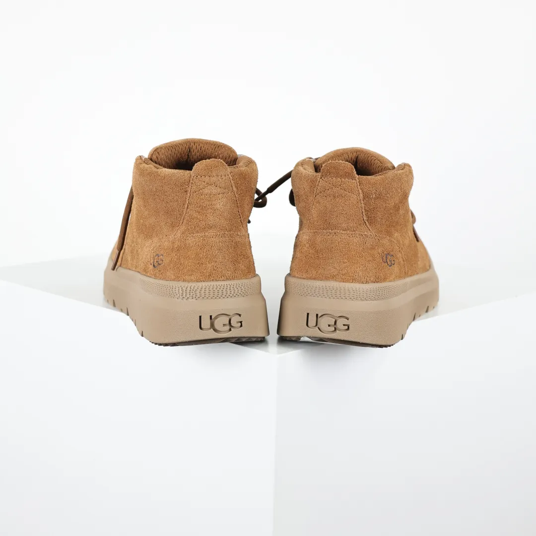 Copywriting price 💰700 Core recommendation Good price UGG sheepskin and fur integrated snow boots men's boots platform foreign trade exclusive UGG Burleigh Chukka men's mid-top snow boots 1151773 Produced by the ten-year-old brand shoemaking foundry production line, paying attention to every detail Longfeng A-grade genuine sheepskin and fur integrated completely following the ZP process. Size: 40 41 42 43 44 45